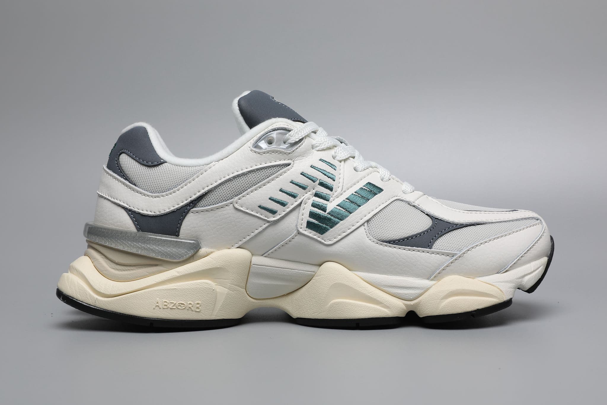 New Balance 9060 New Spruc