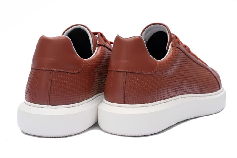 Brown natural leather sneakers