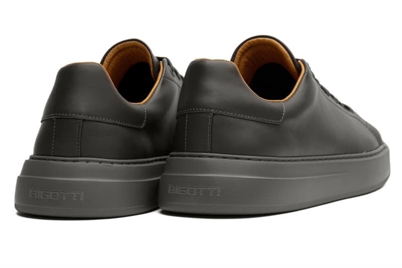 Khaki natural leather sneakers