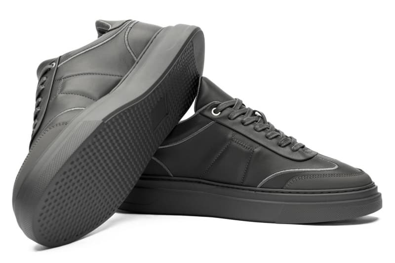 Grey natural leather sneakers