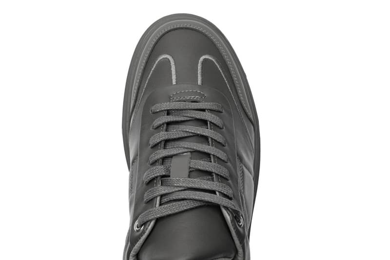 Grey natural leather sneakers