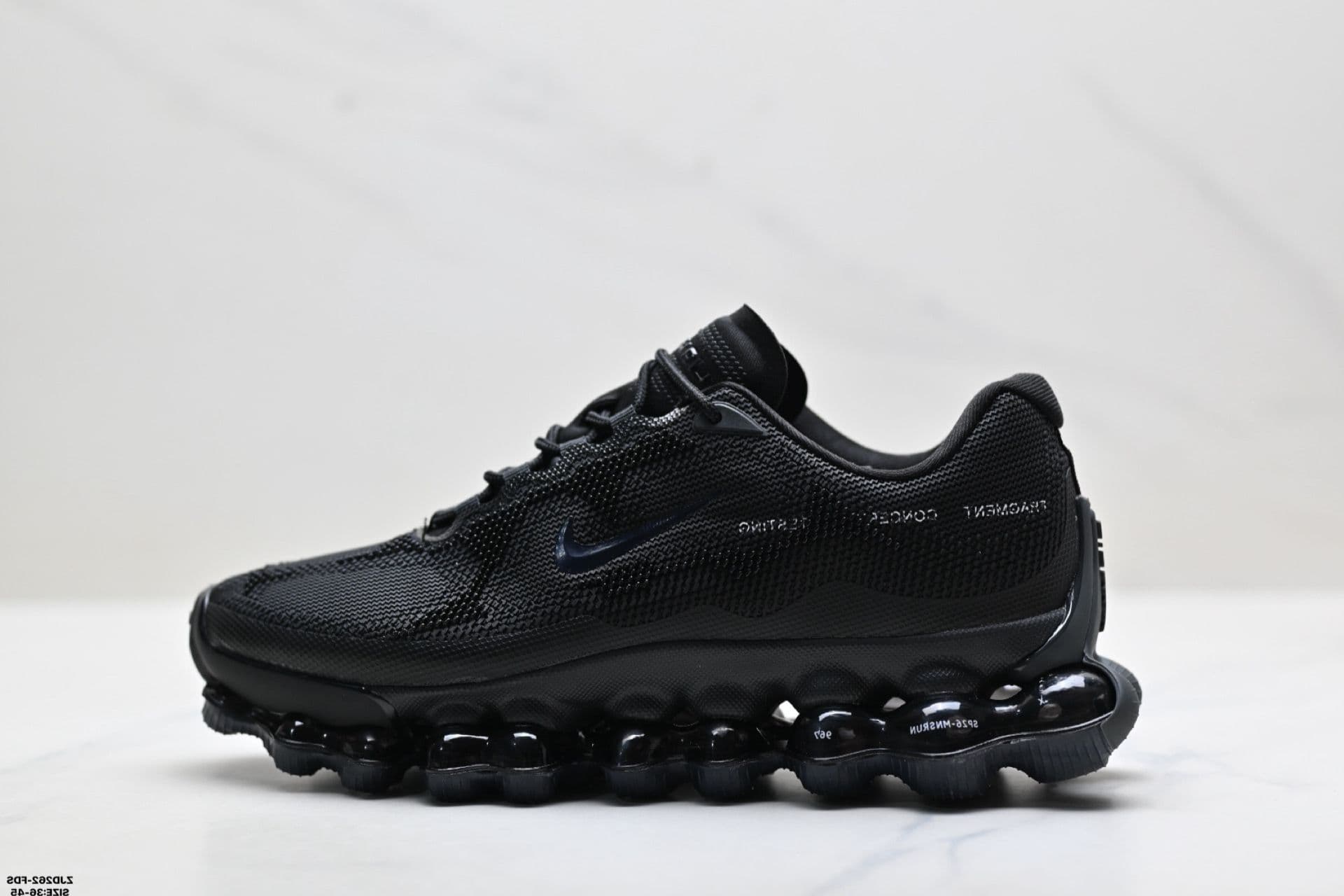 Nike Air Liquid Max Triple Black